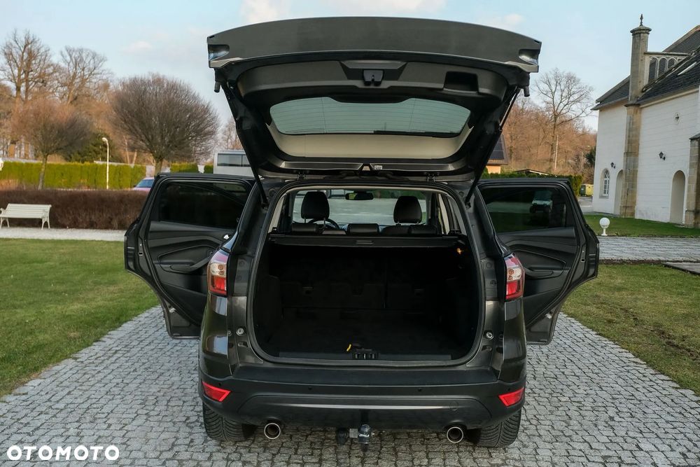 Ford Kuga 2.0 TDCi 4x4 ST-Line - 27