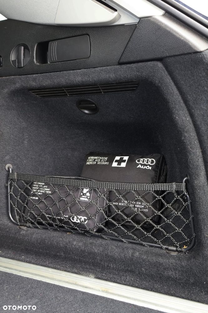 Audi A4 Avant 2.0 TDI S tronic - 13