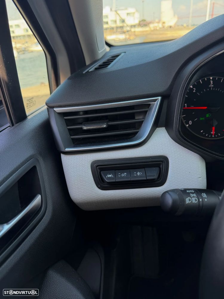 Renault Clio 1.5 Blue dCi Intens - 3