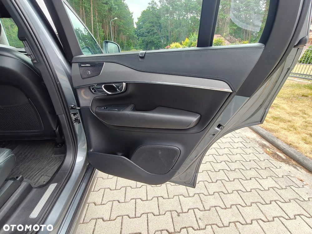 Volvo XC 90 T8 AWD Plug-In Hybrid Inscription 7os - 28