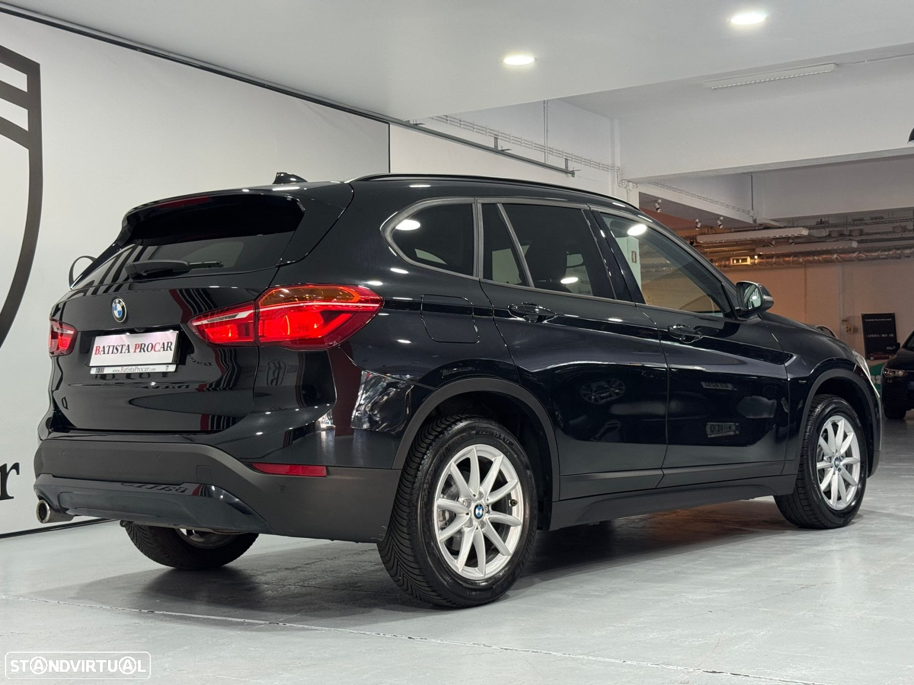 BMW X1 16 d sDrive Advantage - 17