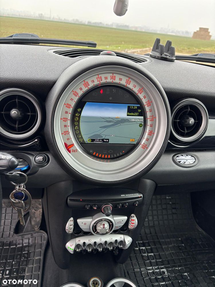 MINI Cooper Standard - 6