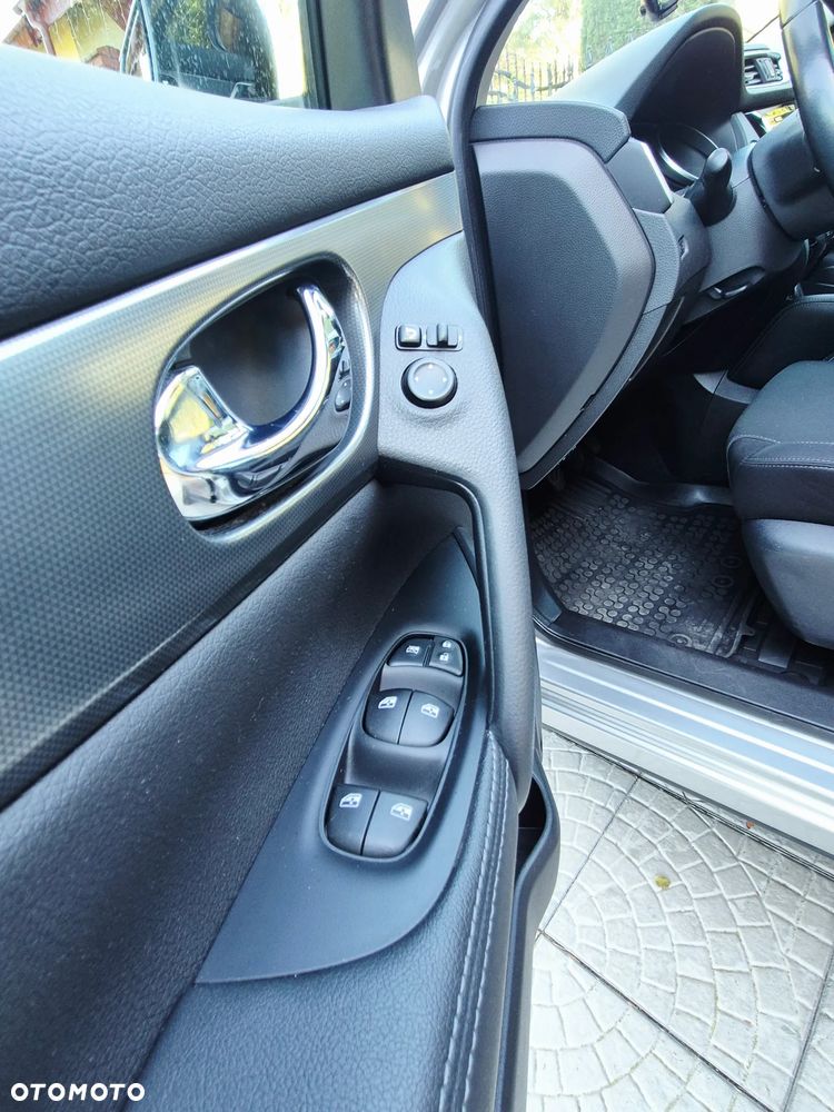 Nissan Qashqai - 11