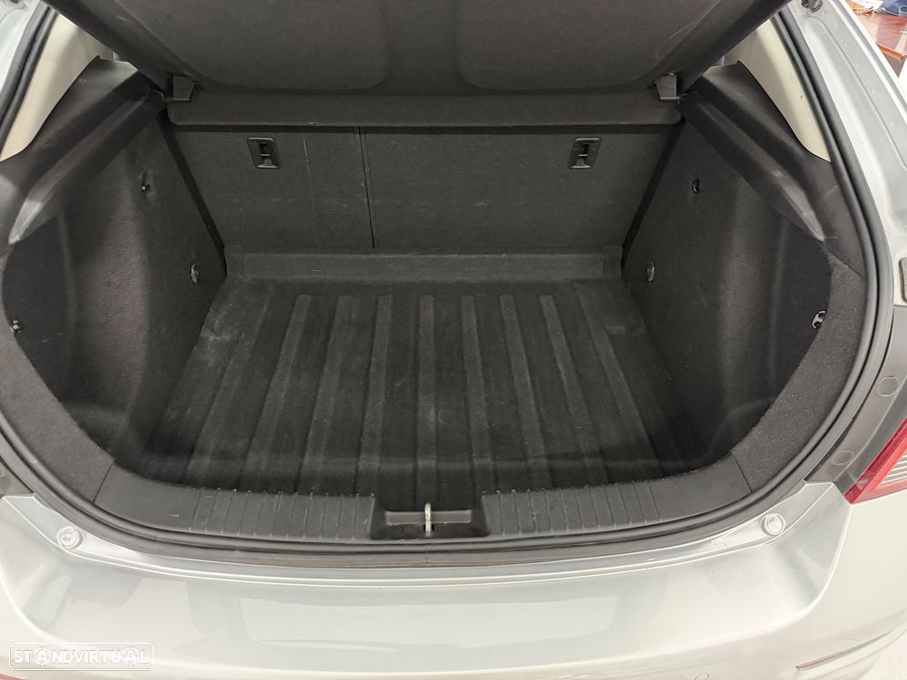 Chevrolet Cruze 1.6 LT - 24