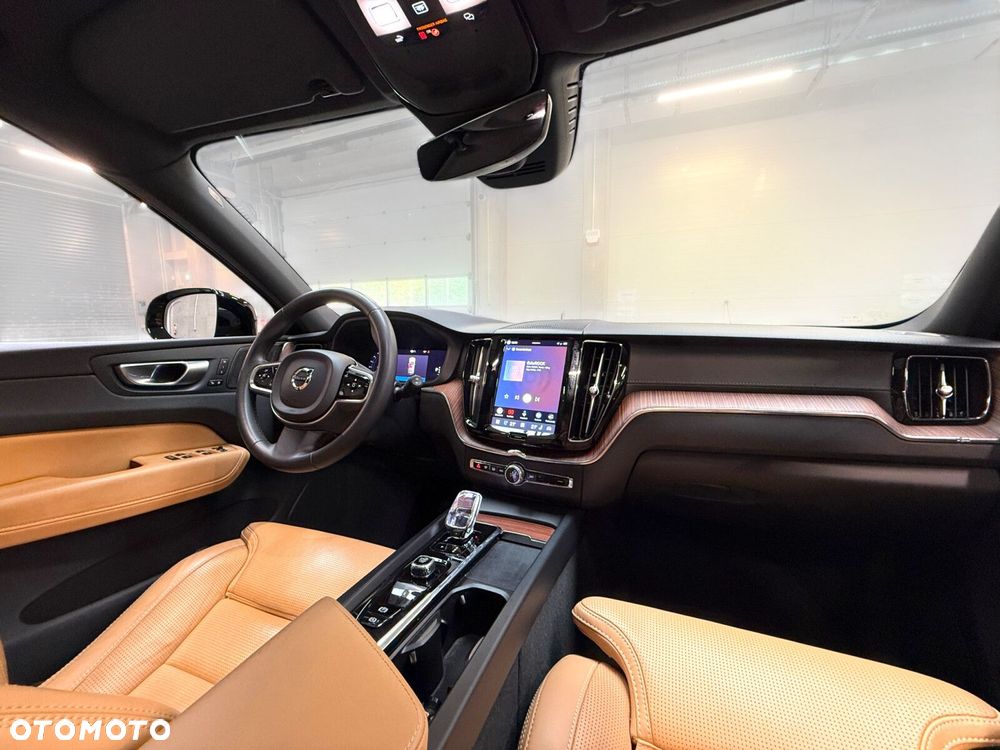 Volvo XC 60 B4 D AWD Inscription - 33
