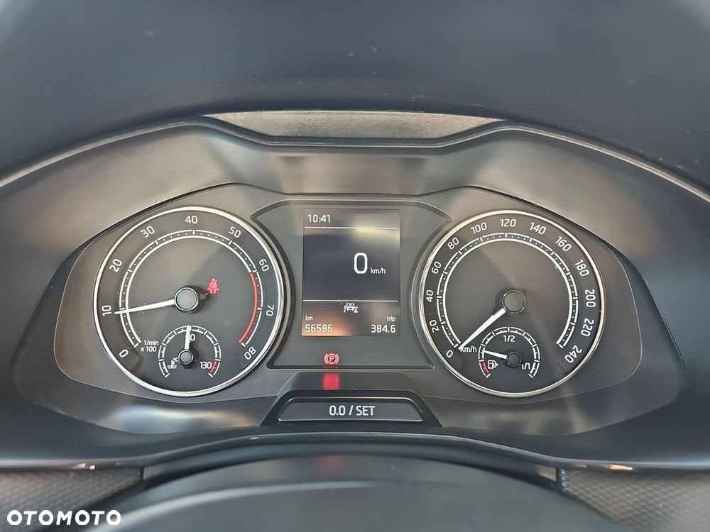 Skoda Kamiq 1.5 TSI Ambition - 17