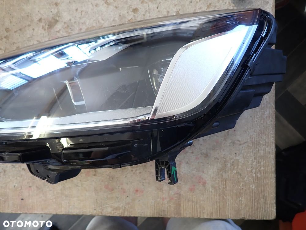 AUDI A4 B9 LIFT LAMPA LEWY PRZÓD EUROPA - 7