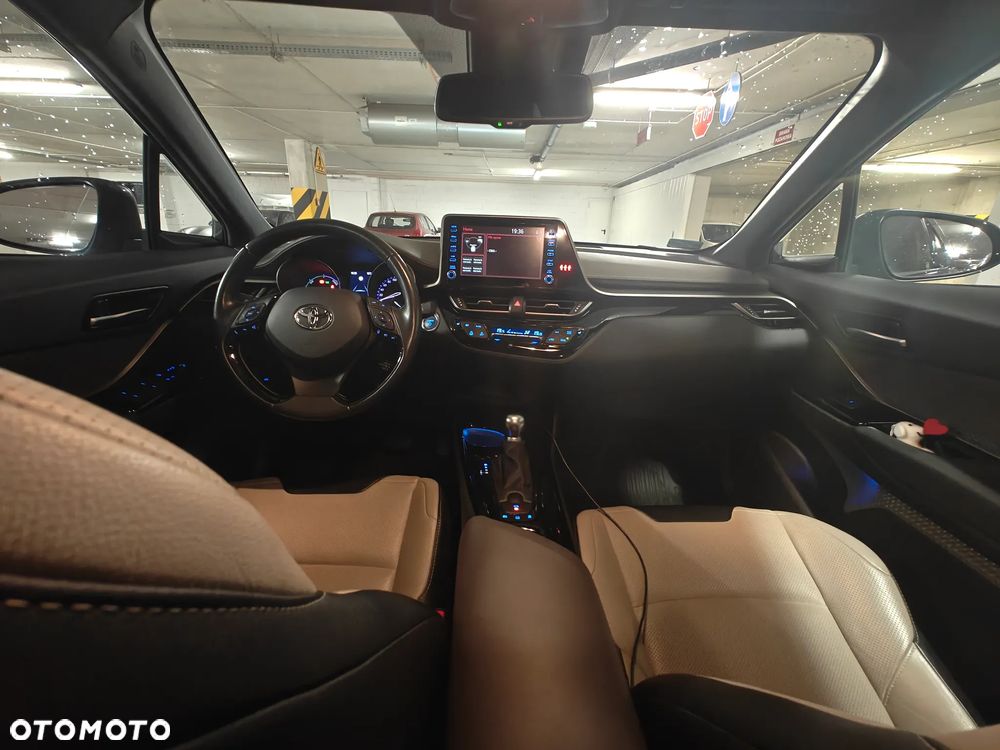 Toyota C-HR - 8