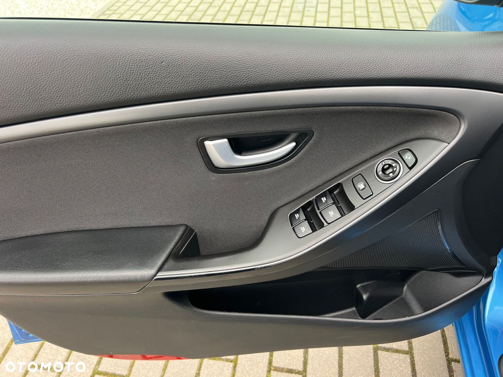 Hyundai i30 1.6 CRDi BlueDrive Premium DCT - 20