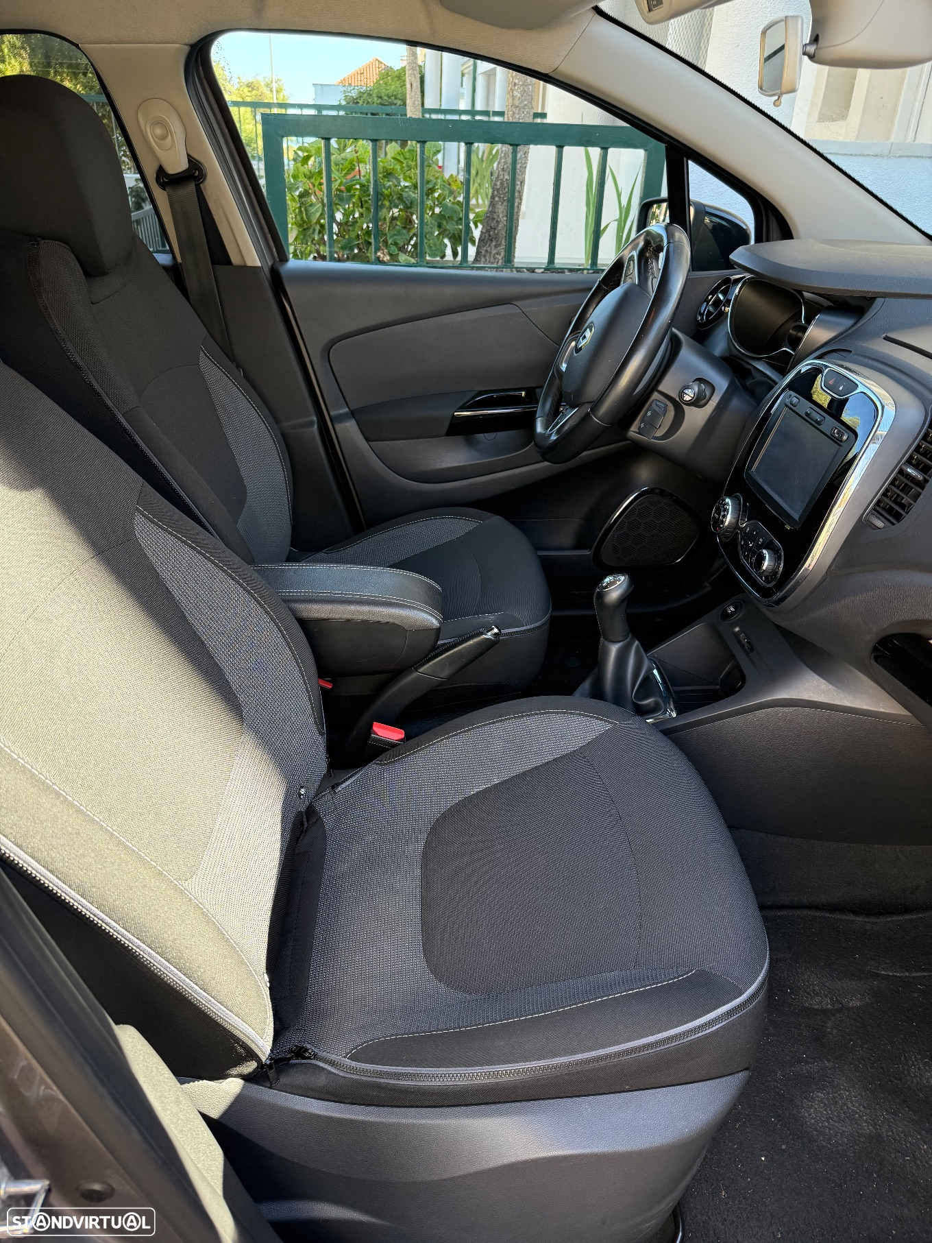 Renault Captur 0.9 TCE - 8