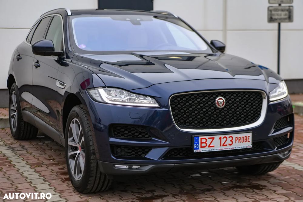 Jaguar F-Pace 25t AWD Portfolio - 24