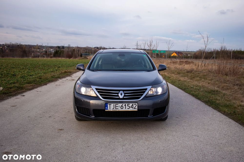 Renault Latitude - 1