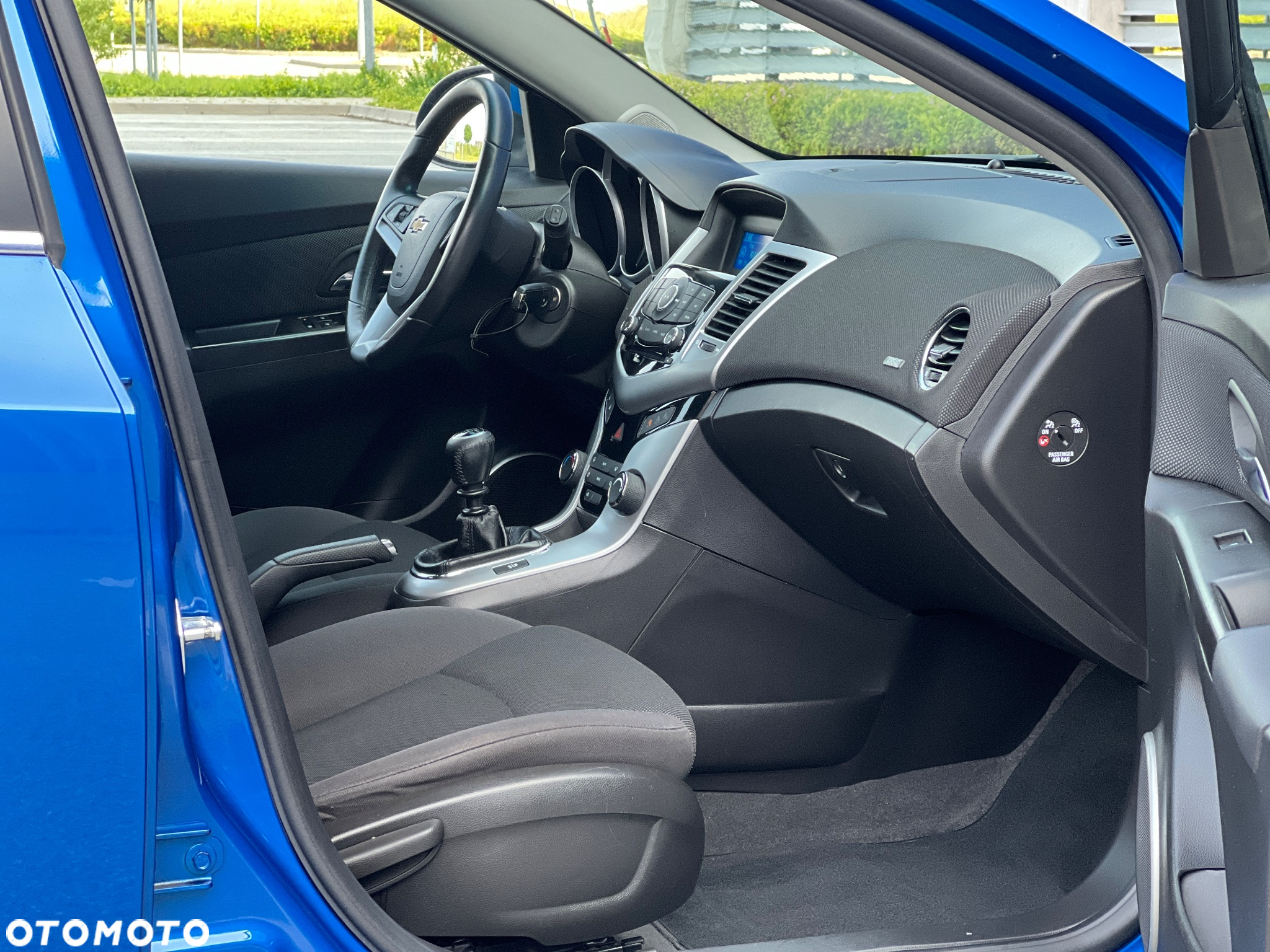 Chevrolet Cruze 1.6 LS+ - 19