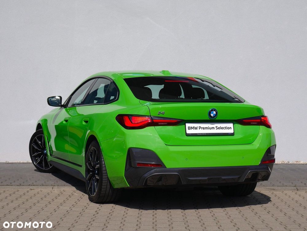 BMW i4 - 4