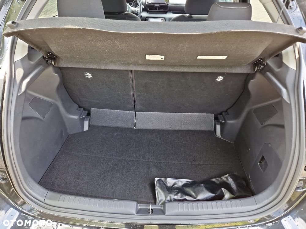 Toyota Yaris Hybrid 1.5 Comfort - 23