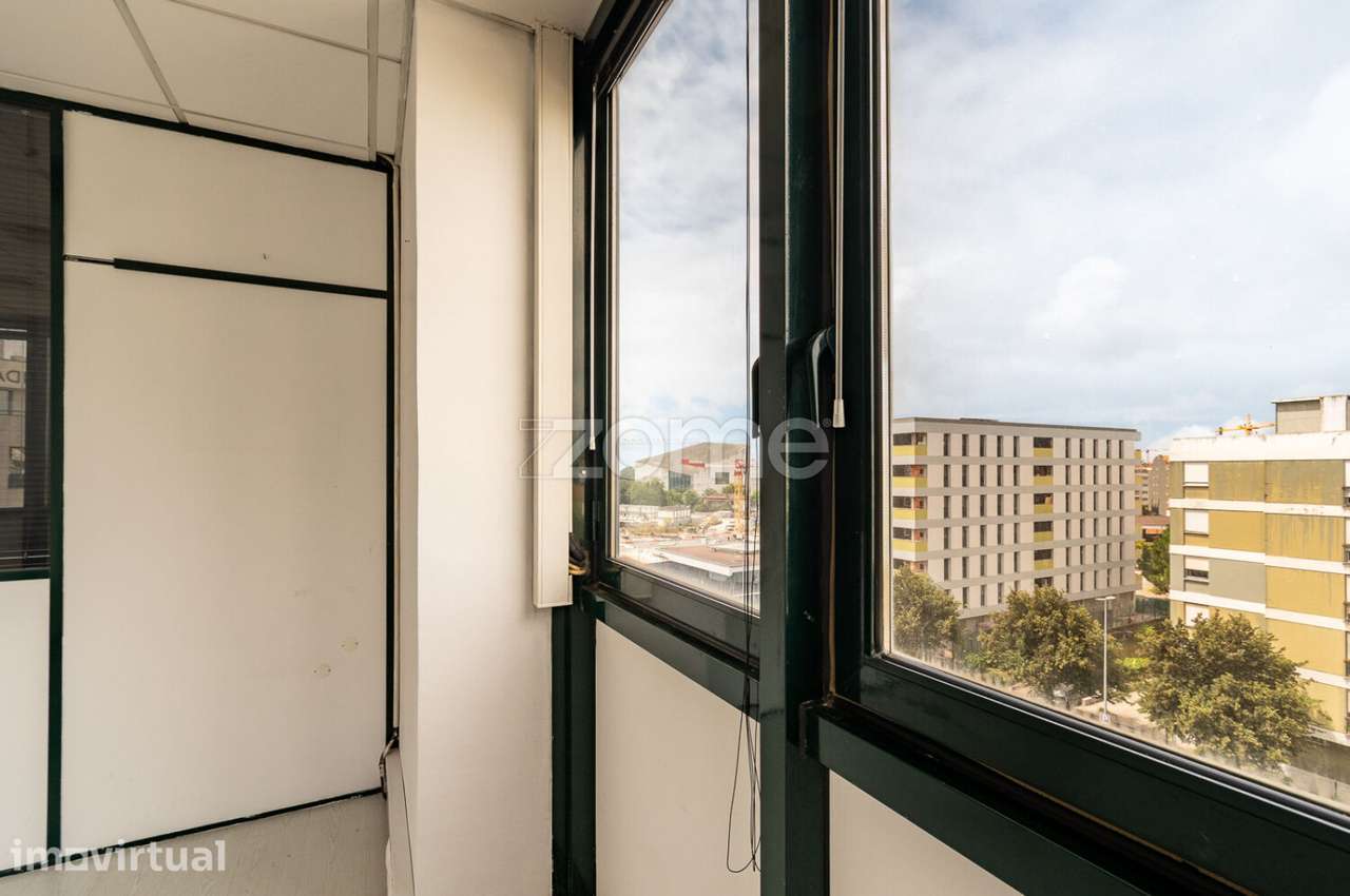 Escritório no Edifício Capitólio, Avenida de França, Porto - Grande imagem: 4/30
