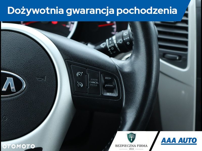 Kia Venga - 22