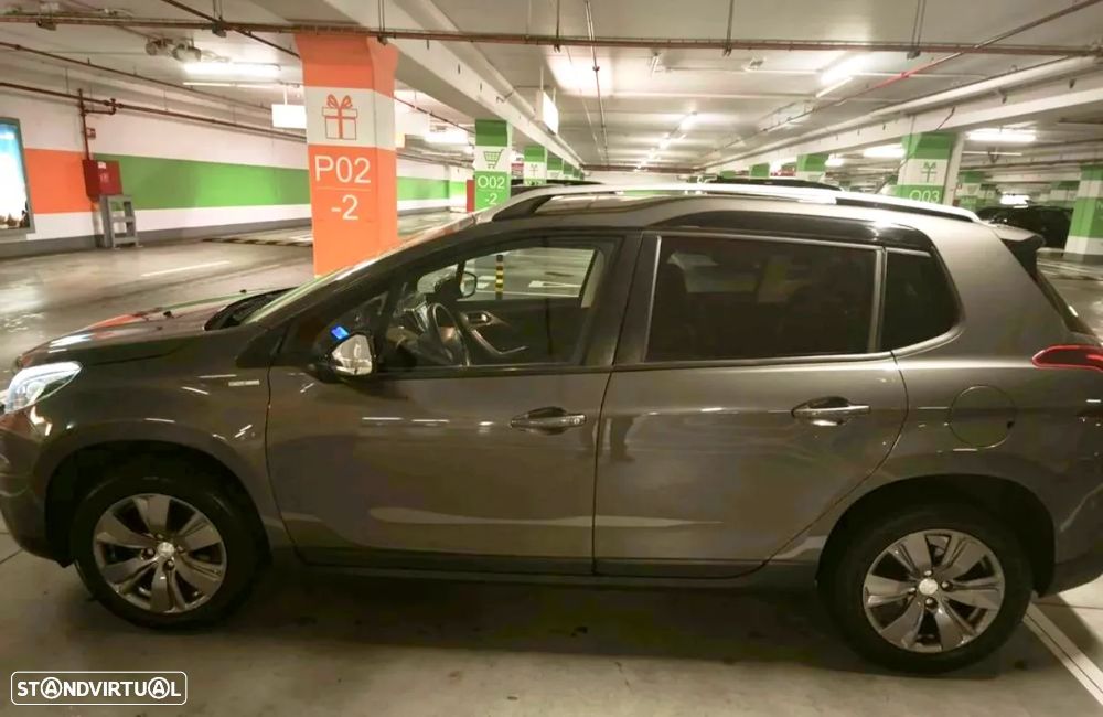 Peugeot 2008 1.2 PureTech Style - 5