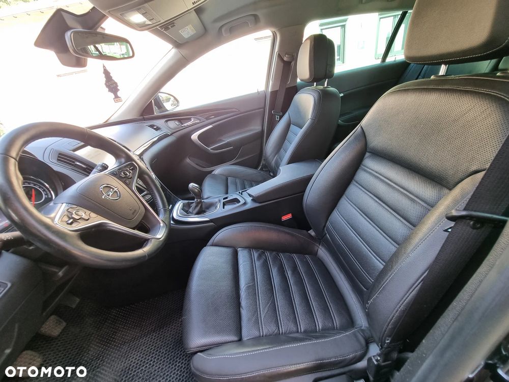 Opel Insignia 1.4 T Cosmo S&S - 23