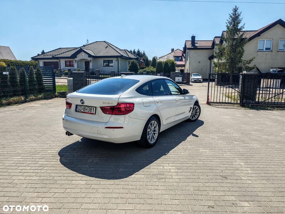 BMW Seria 3 320d - 8