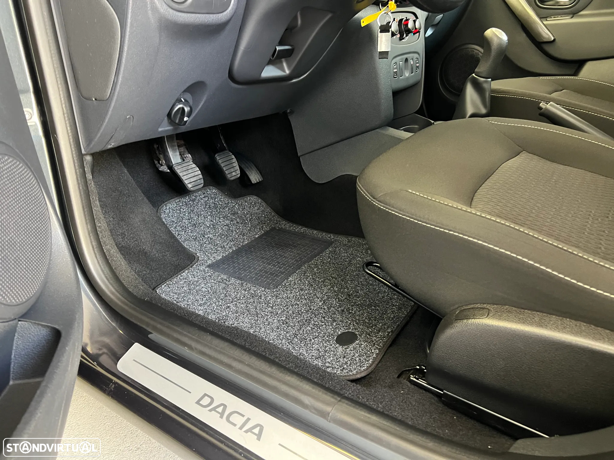 Dacia Sandero 0.9 TCe Pack - 32