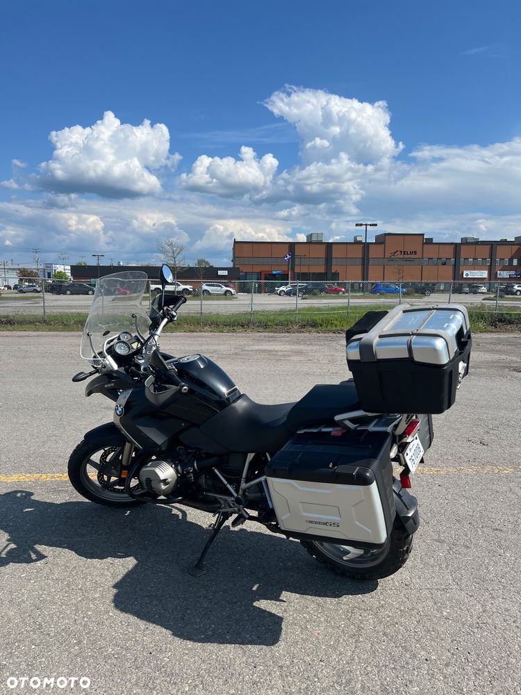 BMW R - 1
