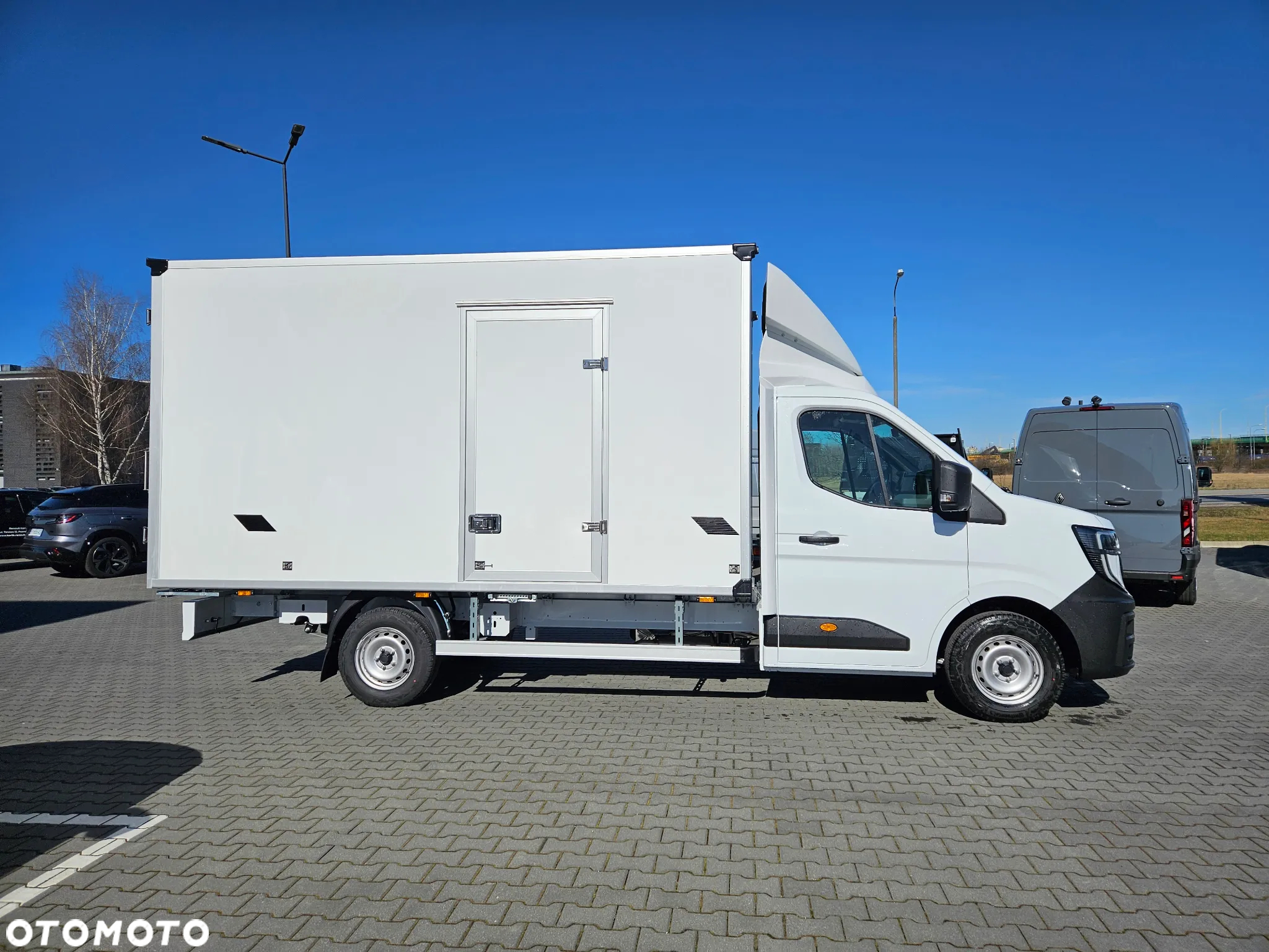 Renault nowy Master kontener 8 EP Carpol - 4