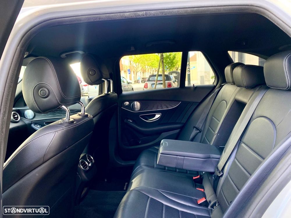 Mercedes-Benz C 220 d Station 9G-TRONIC AMG Line - 34