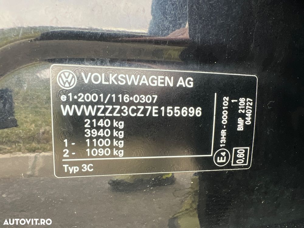 Volkswagen Passat 2.0 TDI DPF Highline - 16