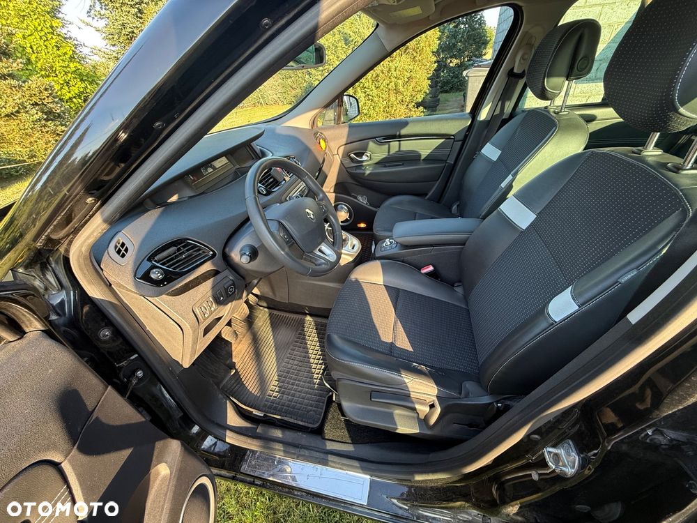 Renault Scenic - 22