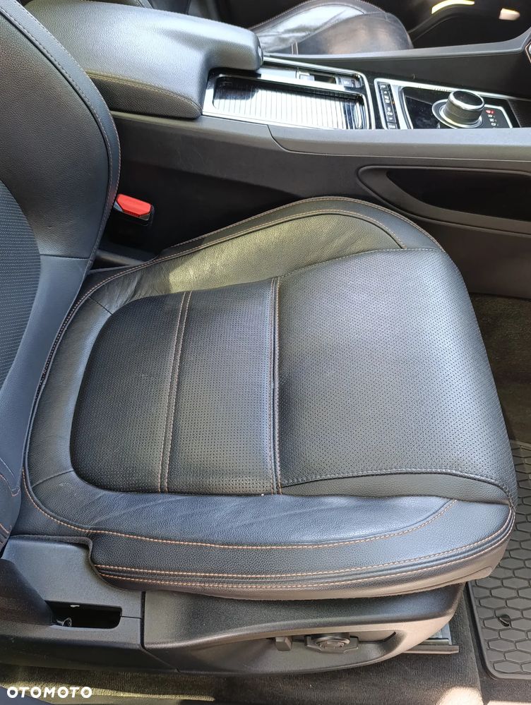 Jaguar F-Pace 2.0 i4P AWD Prestige - 22