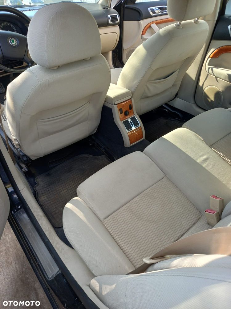 Skoda Superb 1.9 TDI Ambiente - 10