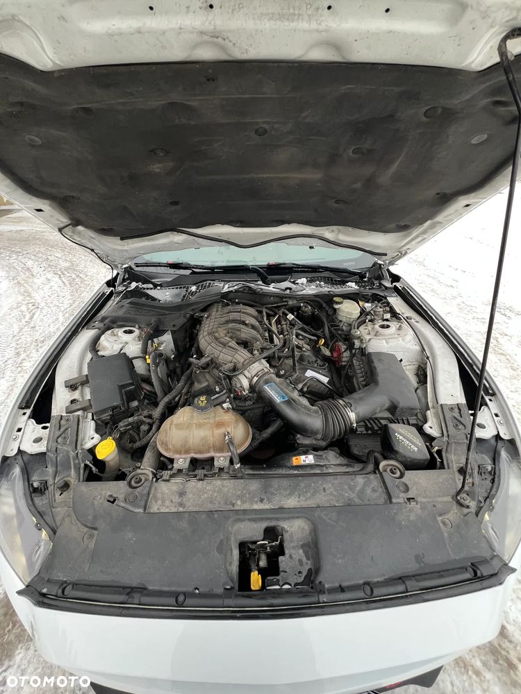 Ford Mustang 3.7 V6 - 8