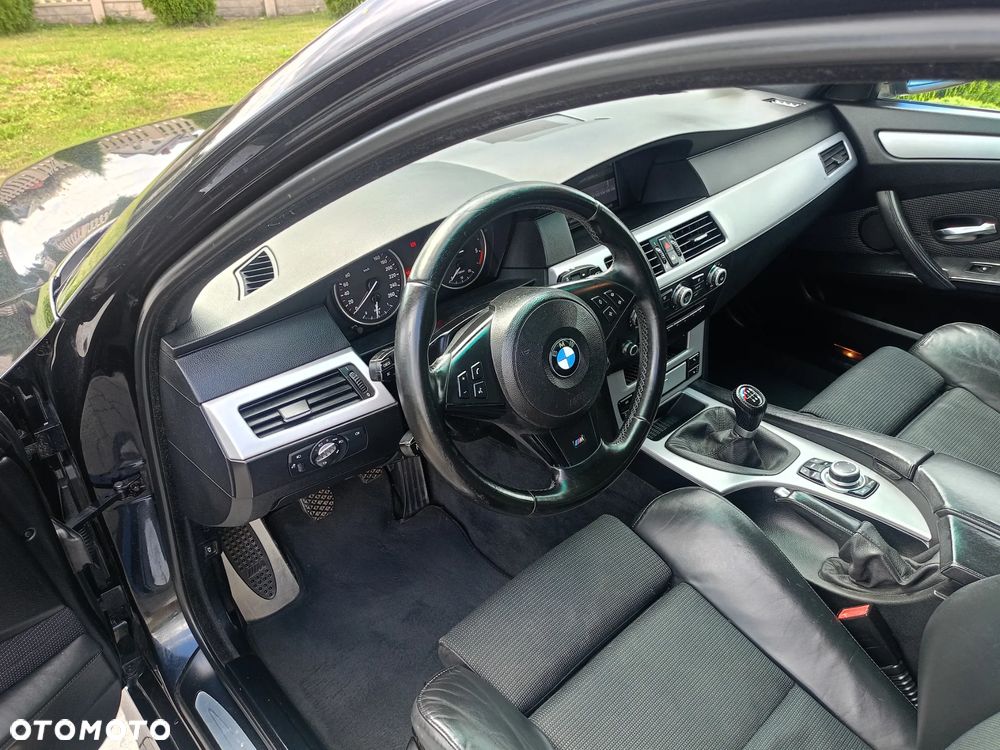 BMW Seria 5 520d Edition Sport - 16