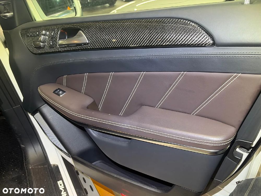 Mercedes-Benz GLS AMG 63 4Matic AMG Speedshift 7G-TRONIC - 17