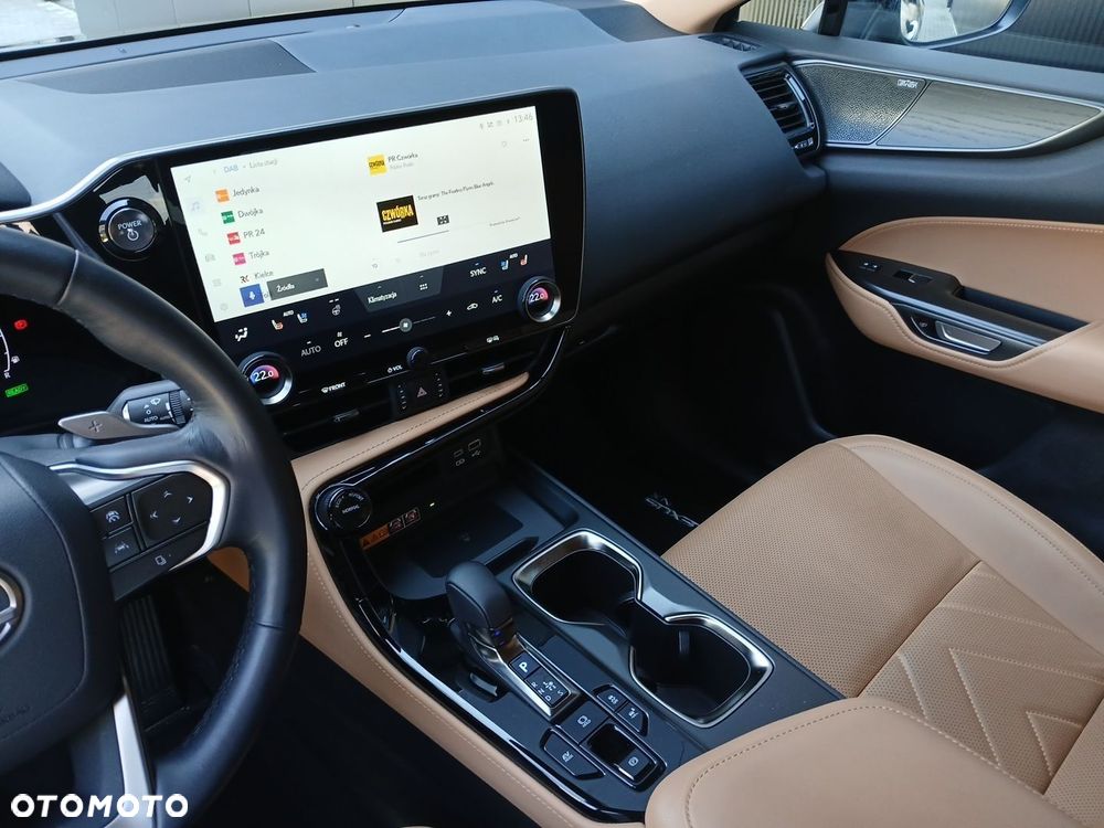 Lexus NX 350h Omotenashi AWD - 20