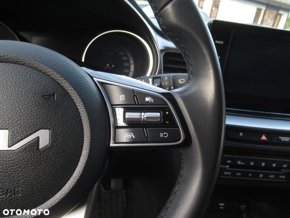 Kia Ceed 1.5 T-GDI M - 14