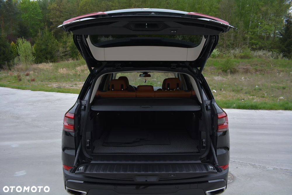 BMW X5 xDrive40i - 29