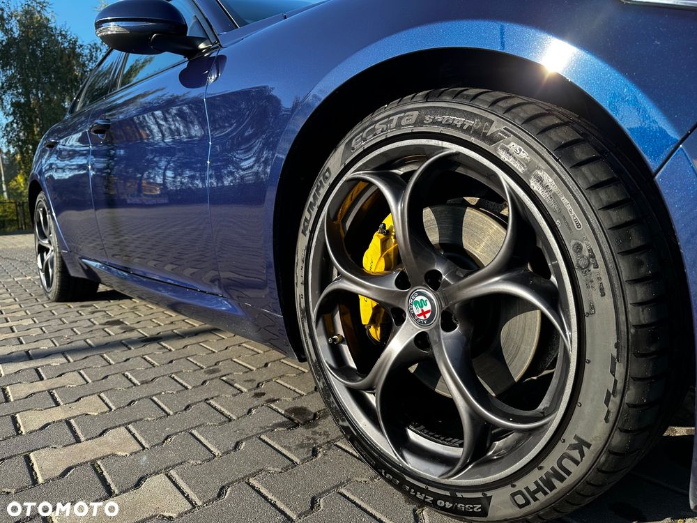 Alfa Romeo Giulia - 6