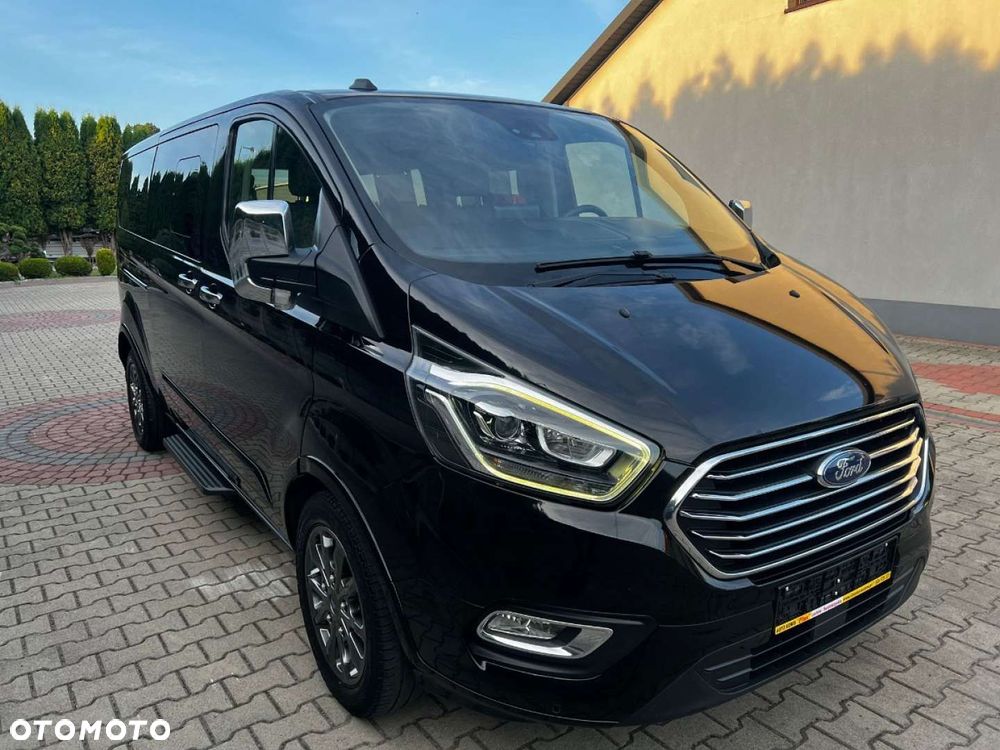 Ford Tourneo Custom - 2