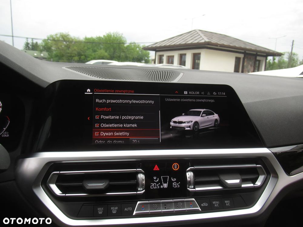 BMW Seria 3 318i Sport Line - 21