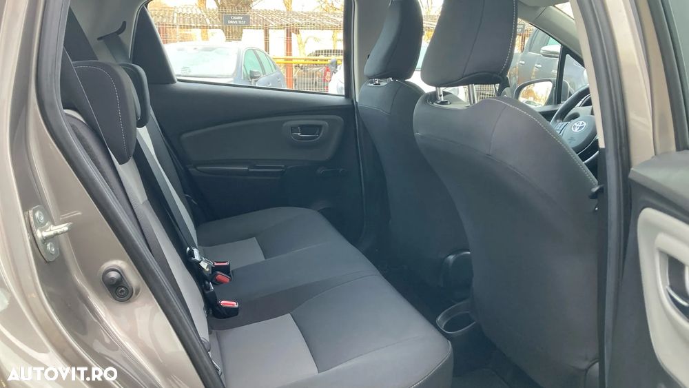 Toyota Yaris 1.5 L VVT-iE Active - 7