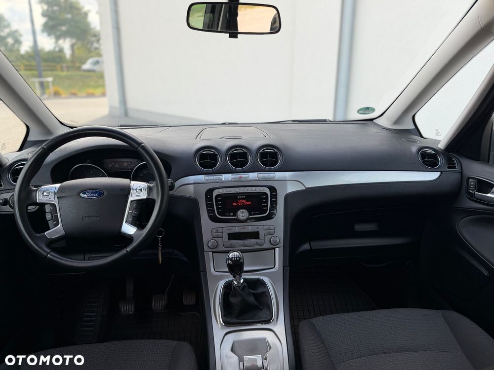 Ford Galaxy - 5