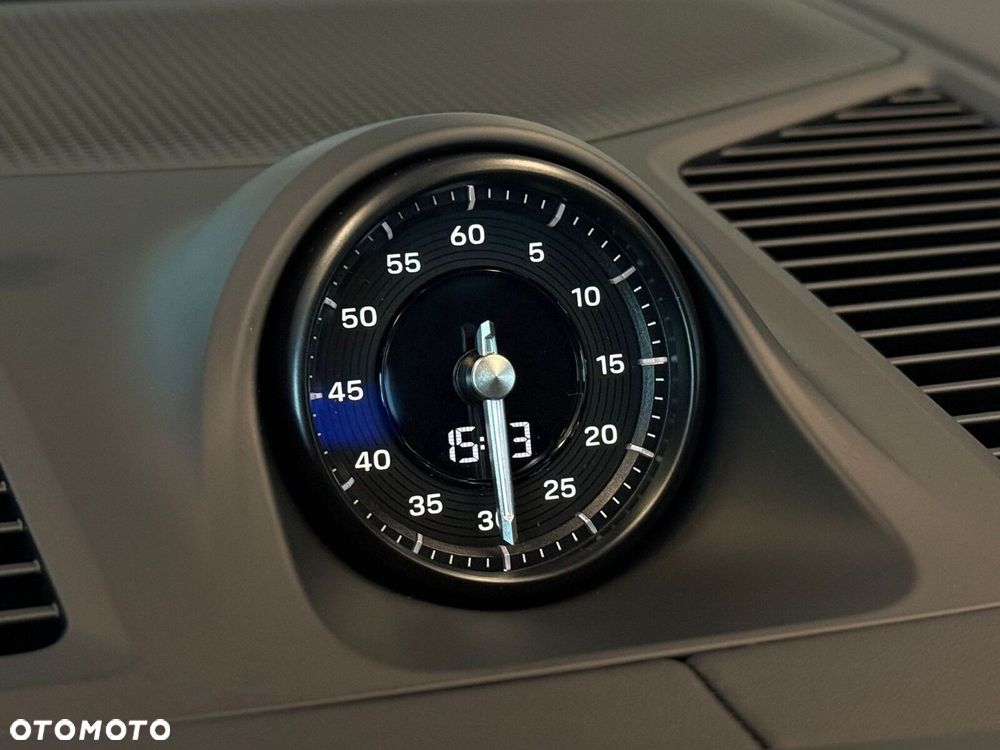 Porsche Cayenne - 19