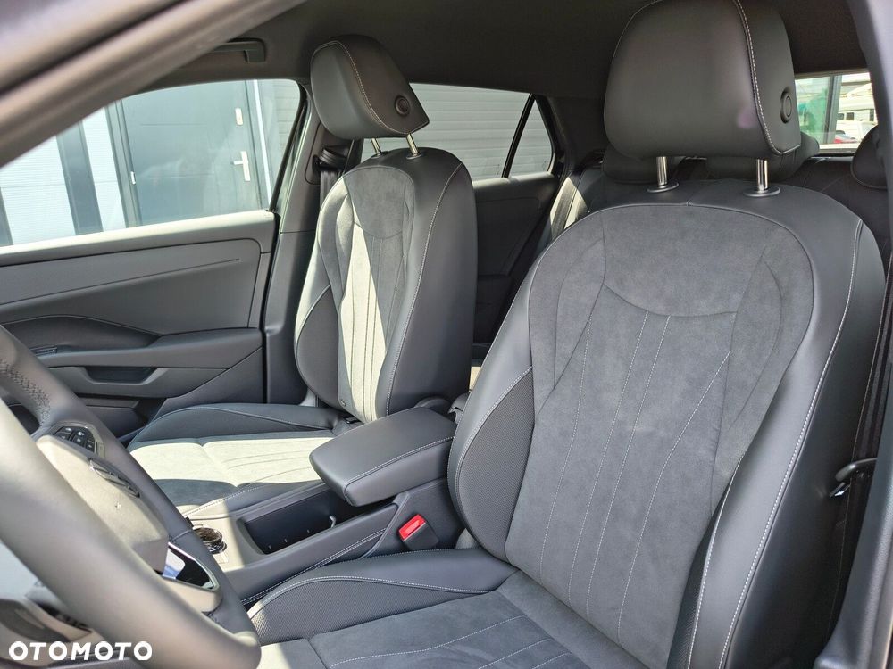 Volkswagen T-Roc 1.5 TSI Style DSG - 16