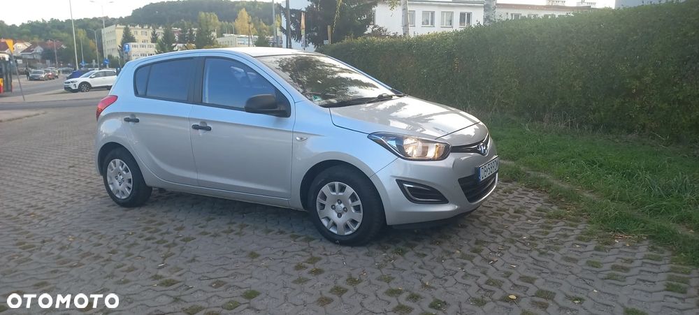 Hyundai i20 - 15