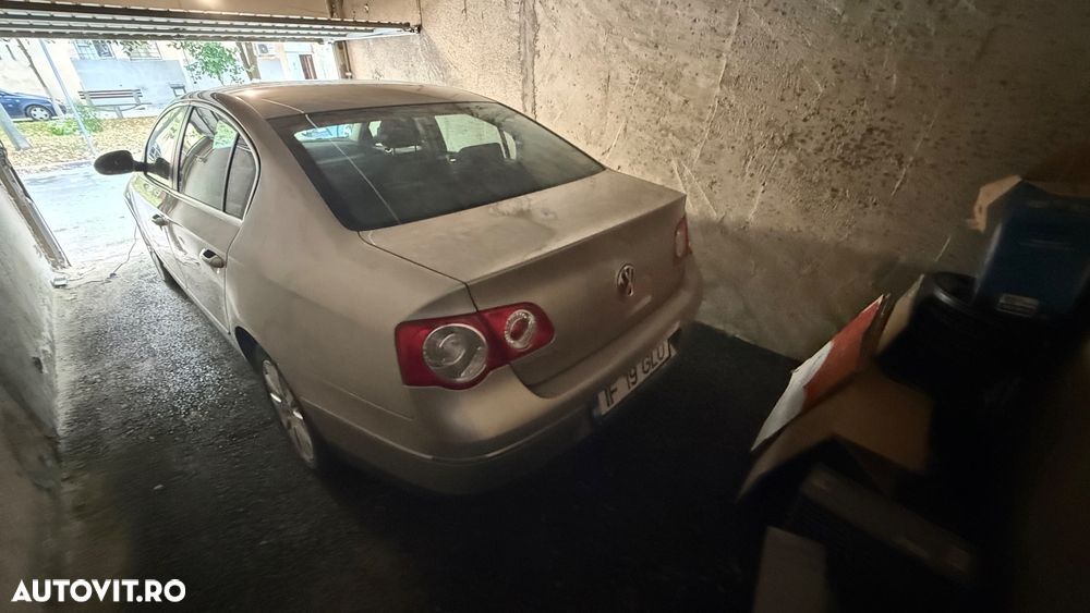 Volkswagen Passat 1.9TDI Comfortline DPF - 2