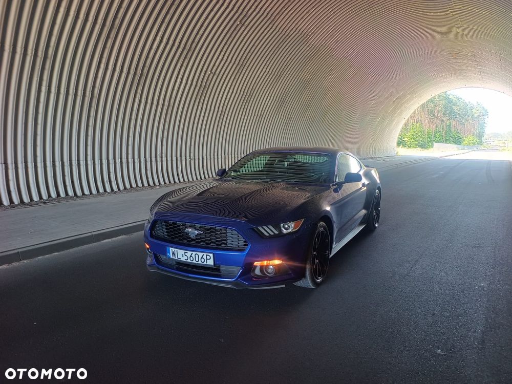 Ford Mustang 3.7 V6 - 1