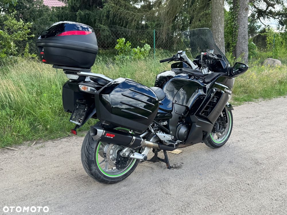 Kawasaki GTR - 3