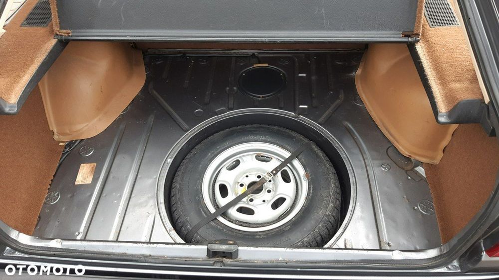 Volkswagen Passat - 24